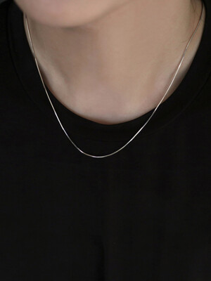 silver thin snake chain necklace