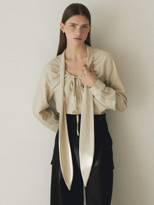 Gathered scarf blouse_Beige