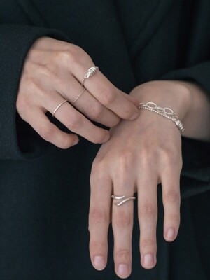 Love knot Ring