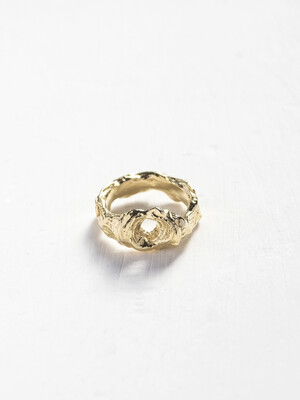 The Hollow Ring Gold