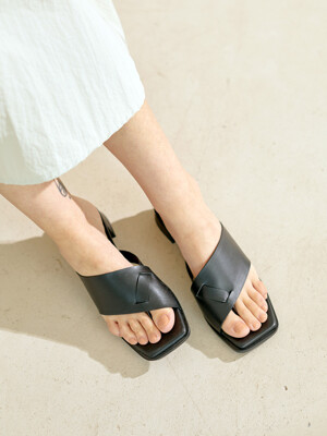 BLS21022 SAKI SANDAL BLACK