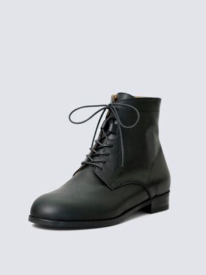 Inside Zip Derby Boots . Black (W/ Vibram)