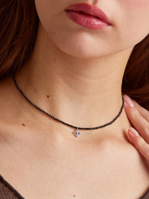 Half love with black spinel surgical necklace