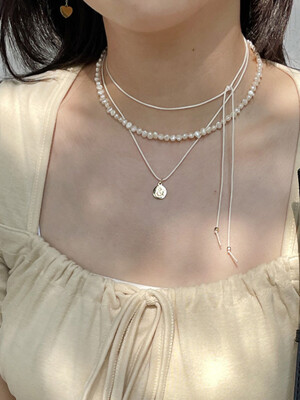 pendant white string necklace
