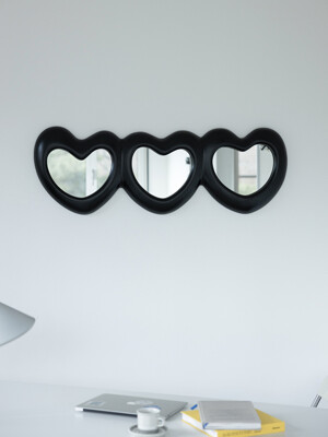 Heart Mirror (Black)