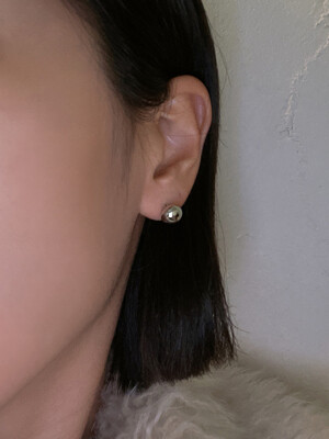 [2TYPE] ROUND EARRINGS (2colors) AE422022