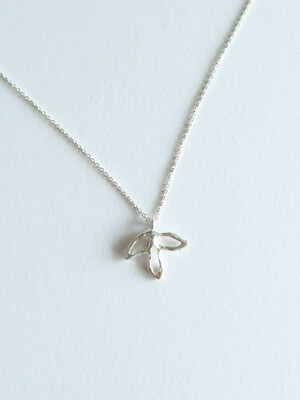 Maple necklace [silver/gold]