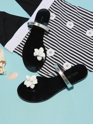Kobbonnee Flower Sandals