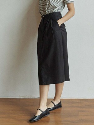 Linen Goldish Skirt - Black