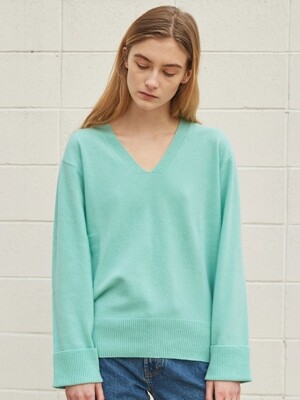 loon v-neck knit mint