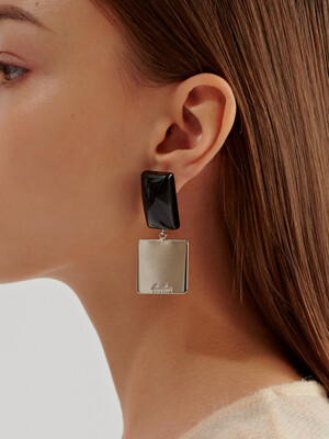 Pave Earring (black)