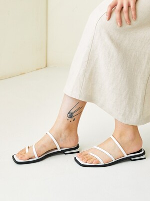 BKS2005 FIVO SANDAL WHITE