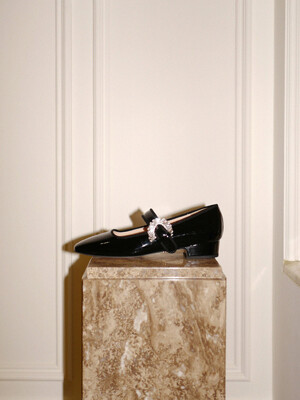 Cleo Velvet Maryjane Flat Shoes in Black Patent