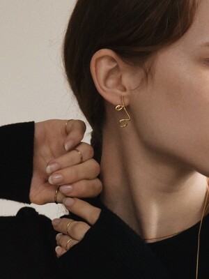 dainty linear face earrings