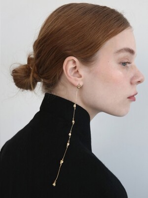 Form of Time - Earring 11 - gold