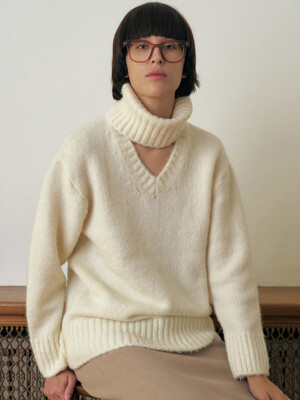OVERSIZED SOFT MOHAIR SWEATER WITH NECK WARMER, IVORY