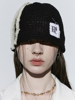 DENIM PATCHED BEANIE - BK