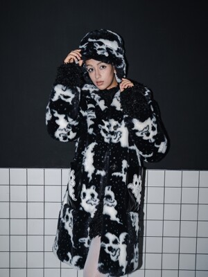 GHOST EMBROIDERY PATCH POCKET FUR COAT