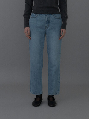 Straight Fit cropped jeans_L.Blue