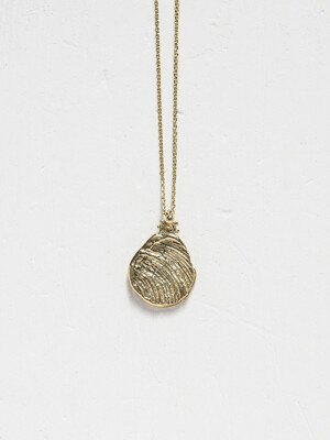 The Silence of the Sea Necklace Gold