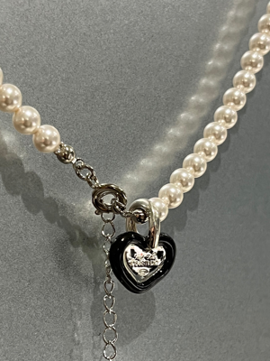 Heart Edition pearl necklace