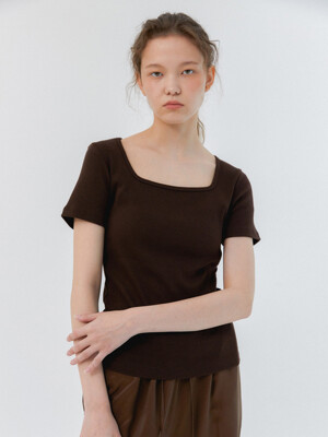 Square-neck T-shirt (Brown)