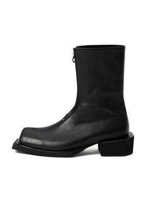 LMMM TRIANGLE FRONT ZIP BOOTS BLACK