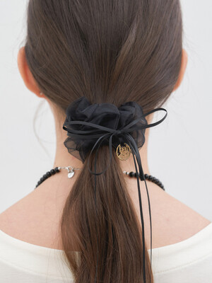 long ribbon mesh logo pendant scrunchie (H015_black)