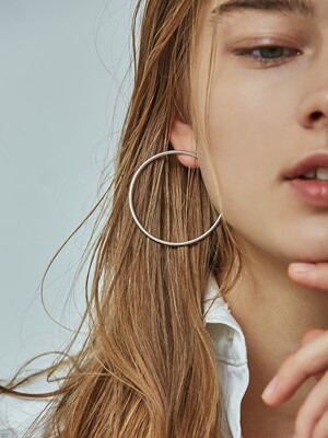 CIRCLE EARRING