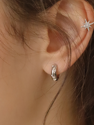 mini cubic cocoon earring
