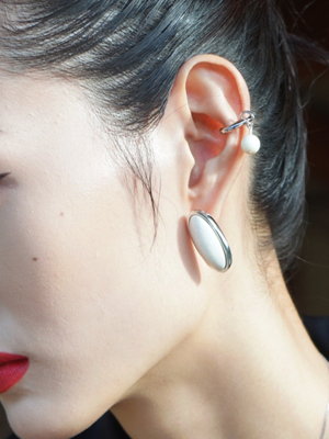 Oriental Beauty 12E (ear cuff)