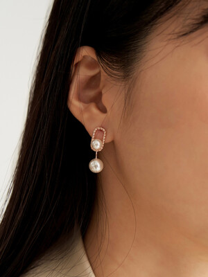 Corinth Pearl Earring
