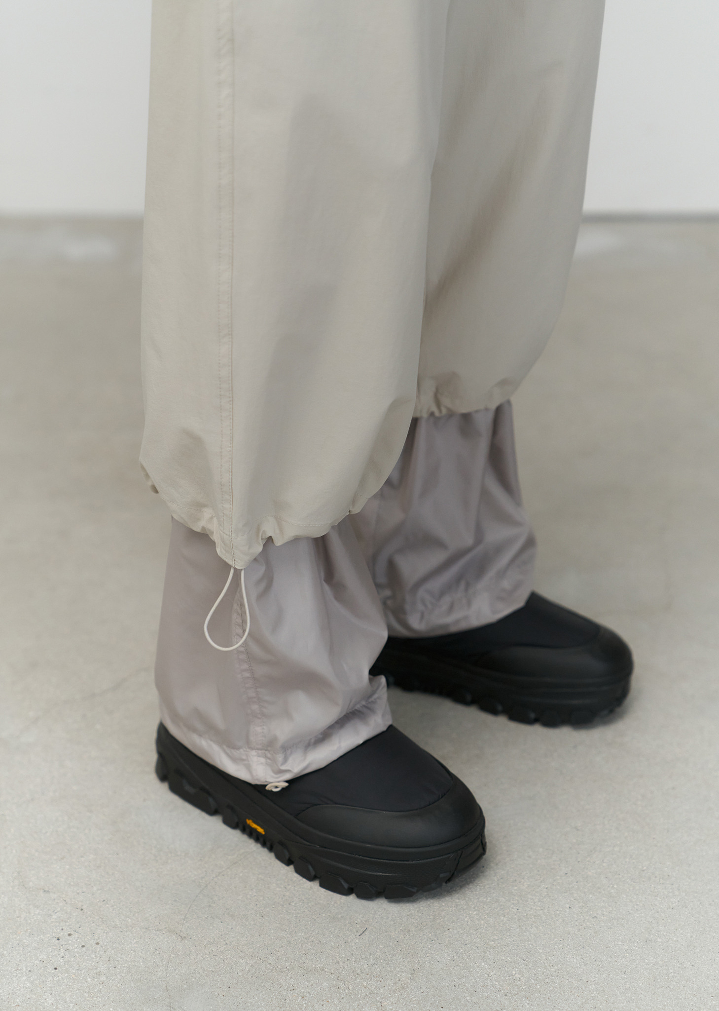 AMOMENTO DRAWSTRING LAYERED BDG PANTS（Black Drawstring