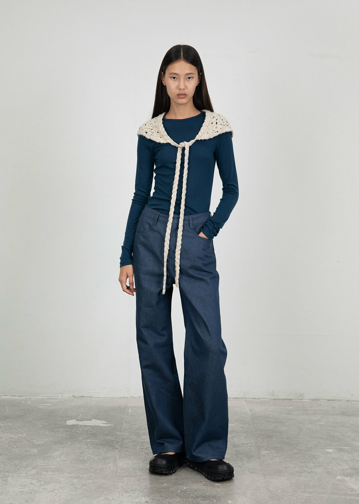 【AMOMENTO】24fw STRAIGHT FIT DENIM 아모멘토]COLORED STRAIGHT FIT DENIM (2 COLORS)
