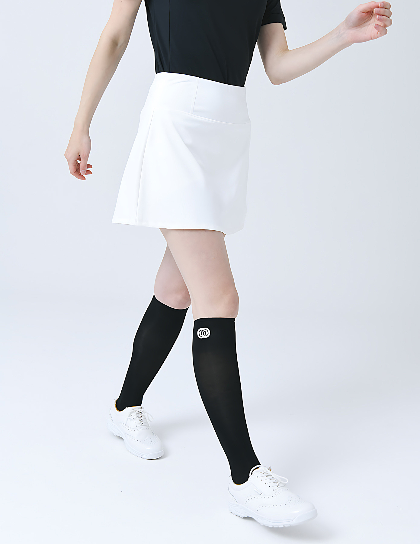 25SS 기능성 나일론 스판 쎄미 A-라인 화이트 스커트 상세 이미지 4