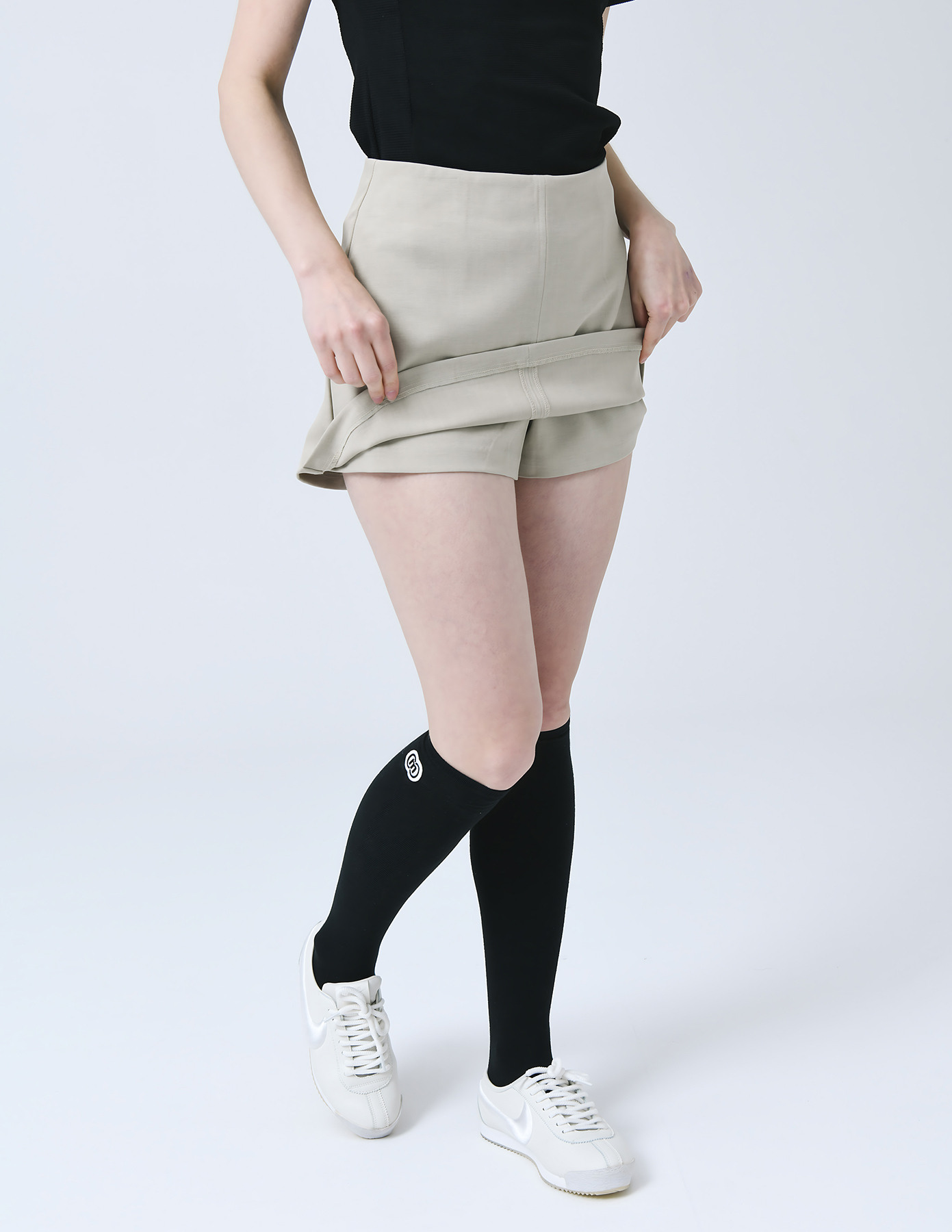 25SS 폴리 스판 쎄미 A-라인 속 바지 베이지 스커트 상세 이미지 10