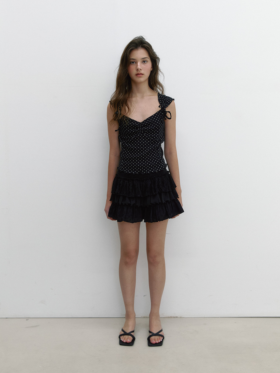 【ASURA】DOT RIBBON T スリーブレス トップ MUSINSA | ASURA DOT RIBBON T (BLACK)