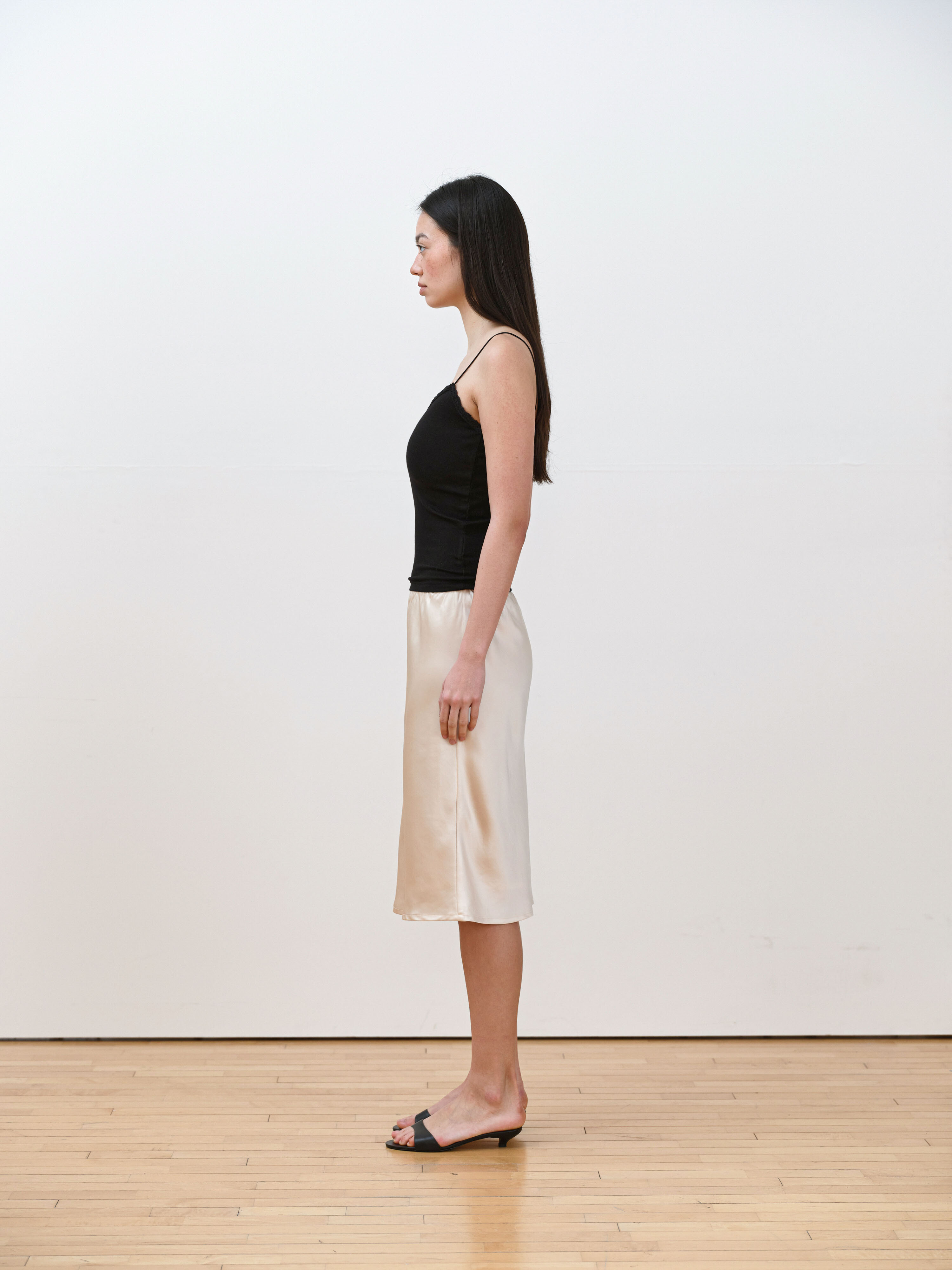 SIENNA LACE SLEEVELESS - 2 COLORS BLACK
