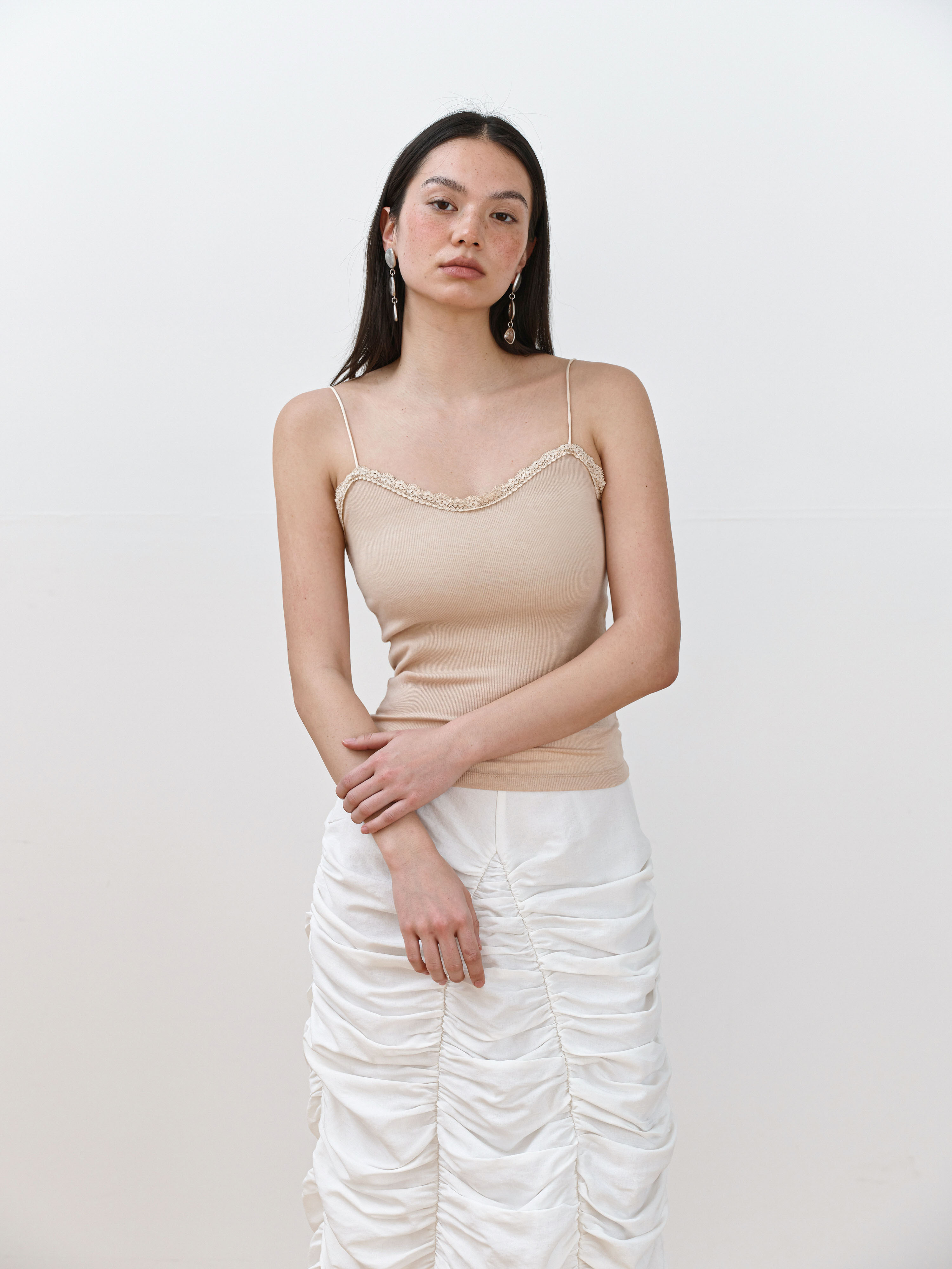 SIENNA LACE SLEEVELESS - 2 COLORS PEACH