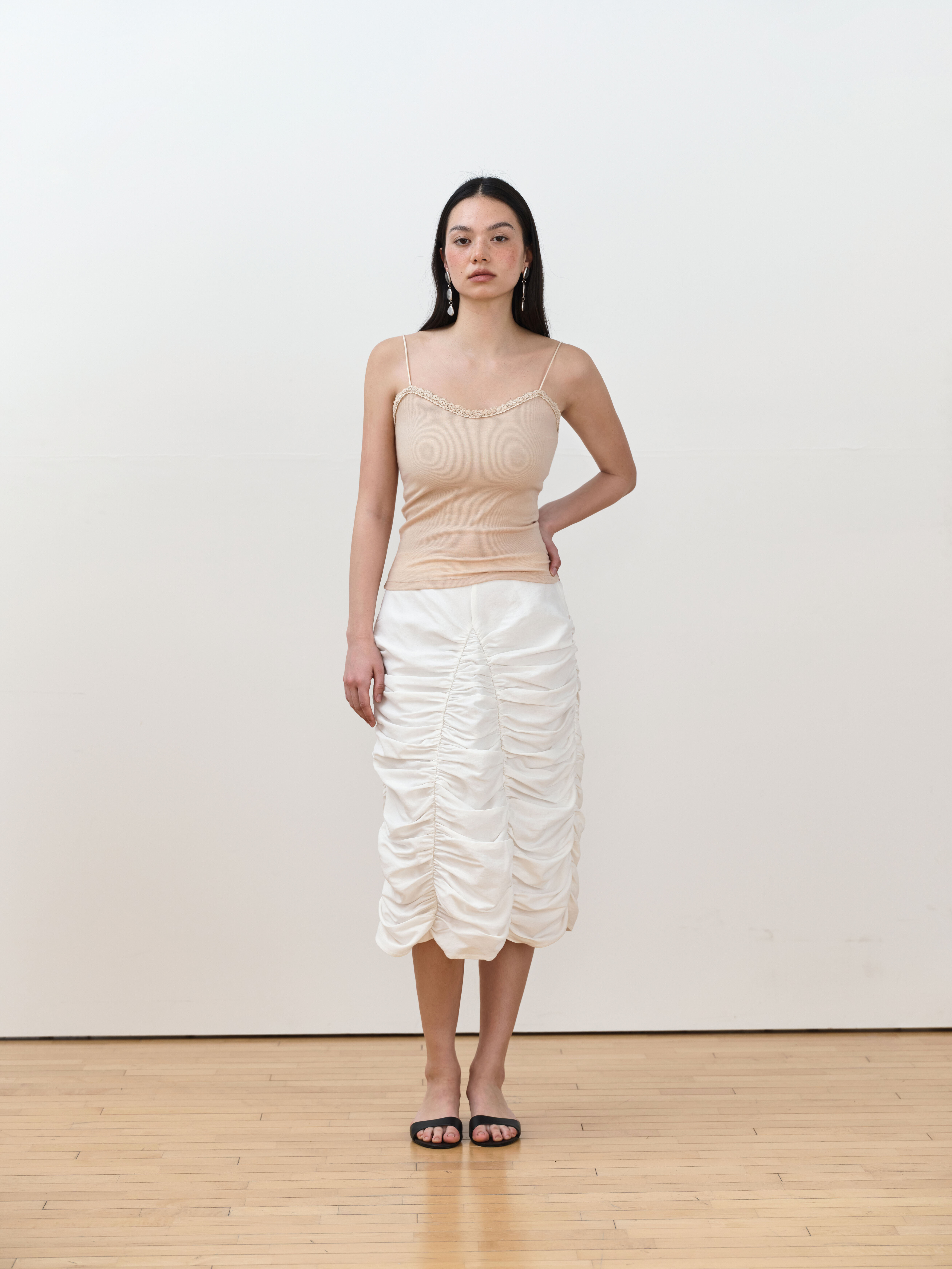SIENNA LACE SLEEVELESS - 2 COLORS PEACH