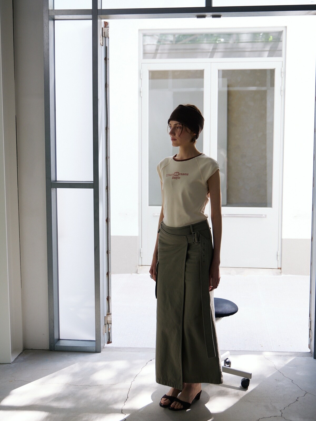 [2ND] CAP SLEEVE LETTERING T-S - 2 COLORS CREAM