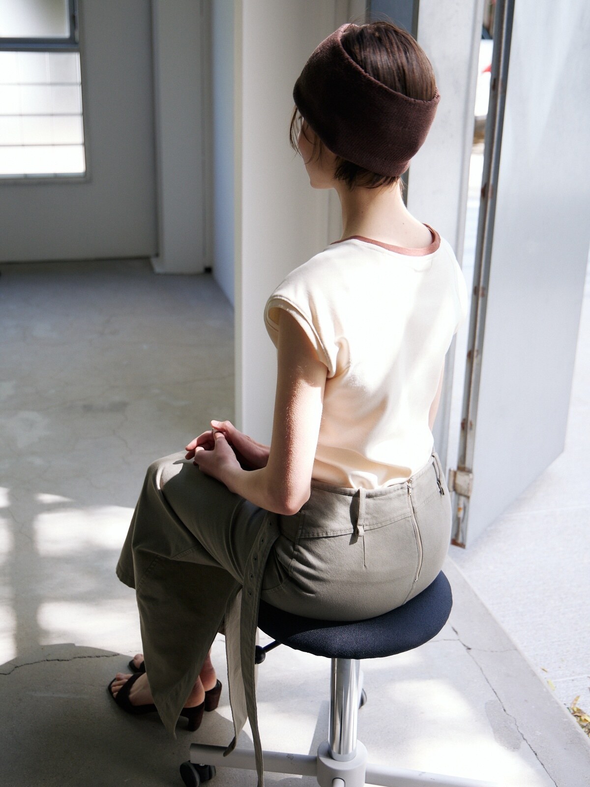 [2ND] CAP SLEEVE LETTERING T-S - 2 COLORS CREAM