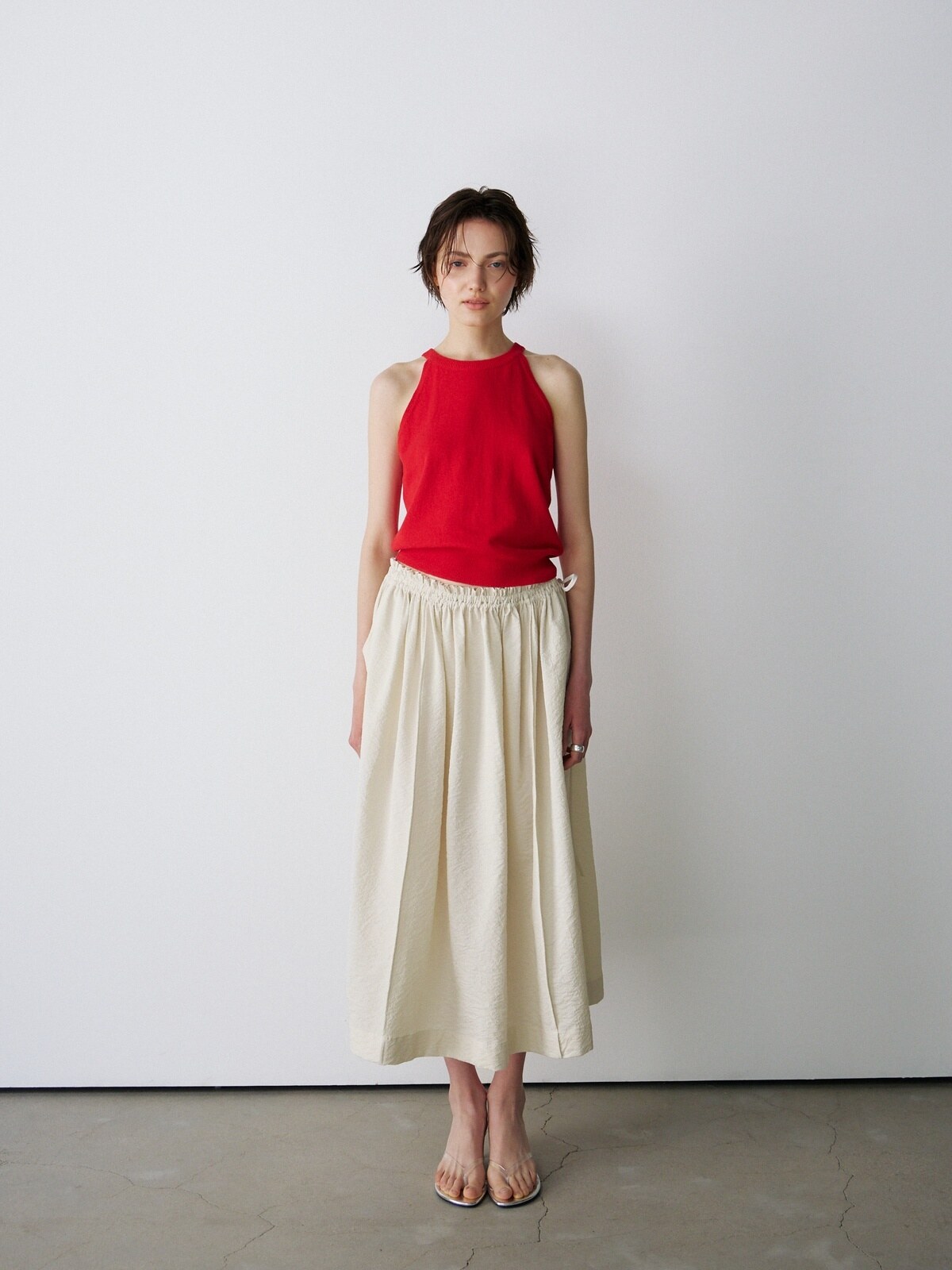 OPEN-BACK HALTER KNIT TOP - 3 COLORS RED