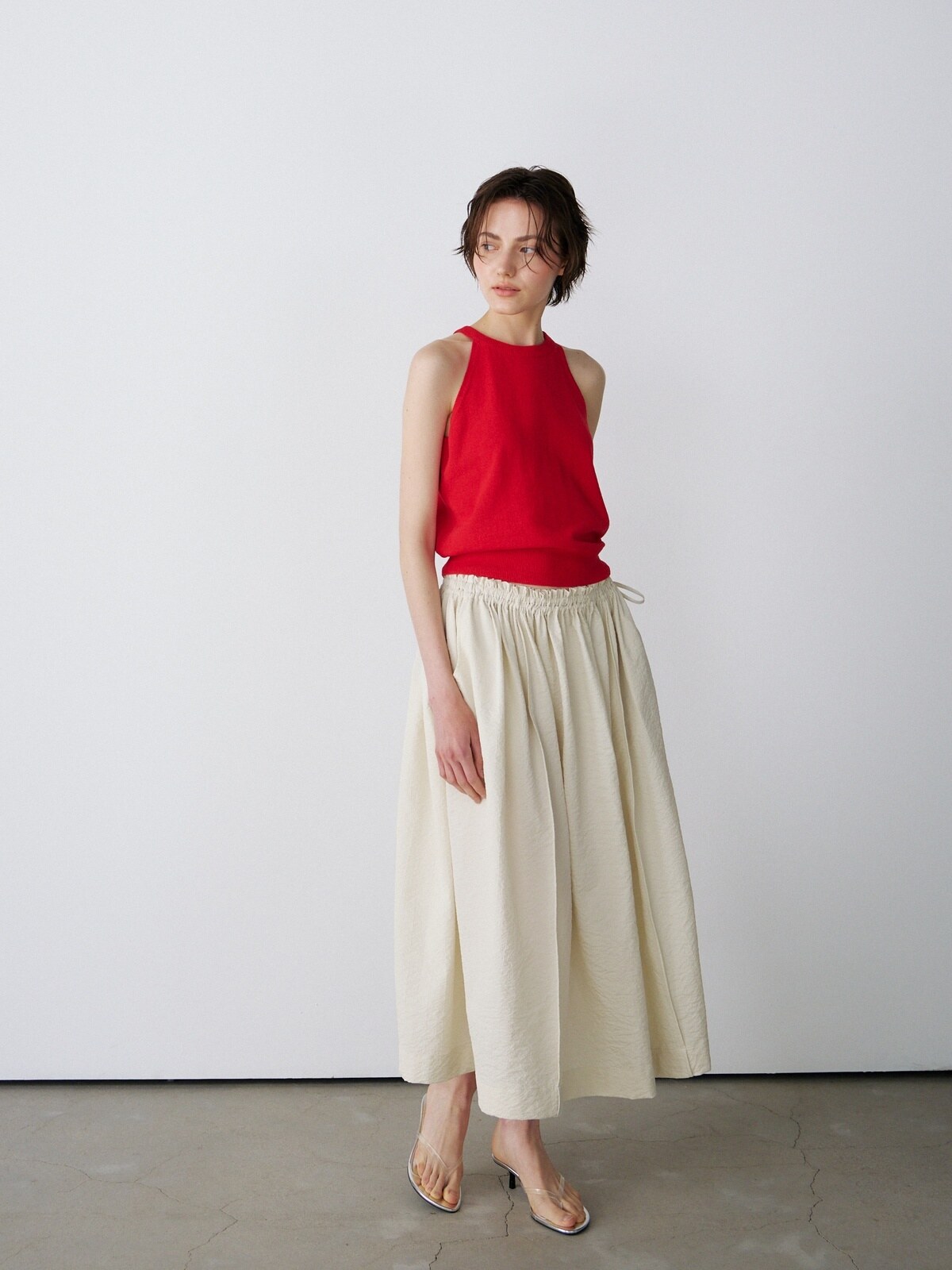 OPEN-BACK HALTER KNIT TOP - 3 COLORS RED