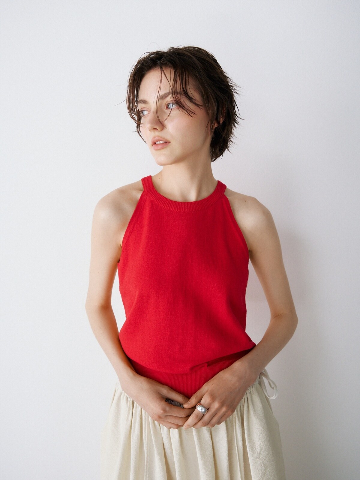 OPEN-BACK HALTER KNIT TOP - 3 COLORS RED