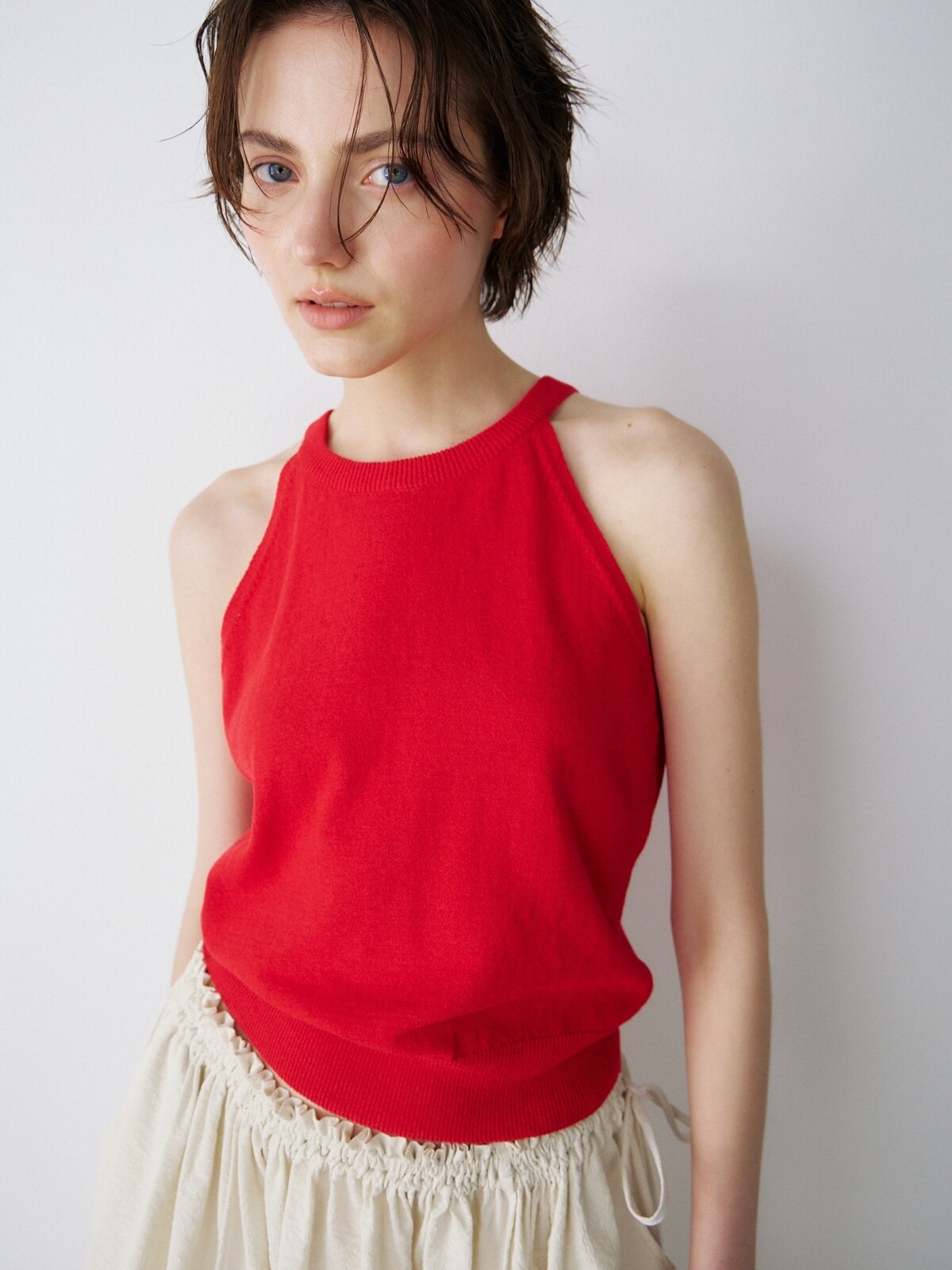 OPEN-BACK HALTER KNIT TOP - 3 COLORS RED
