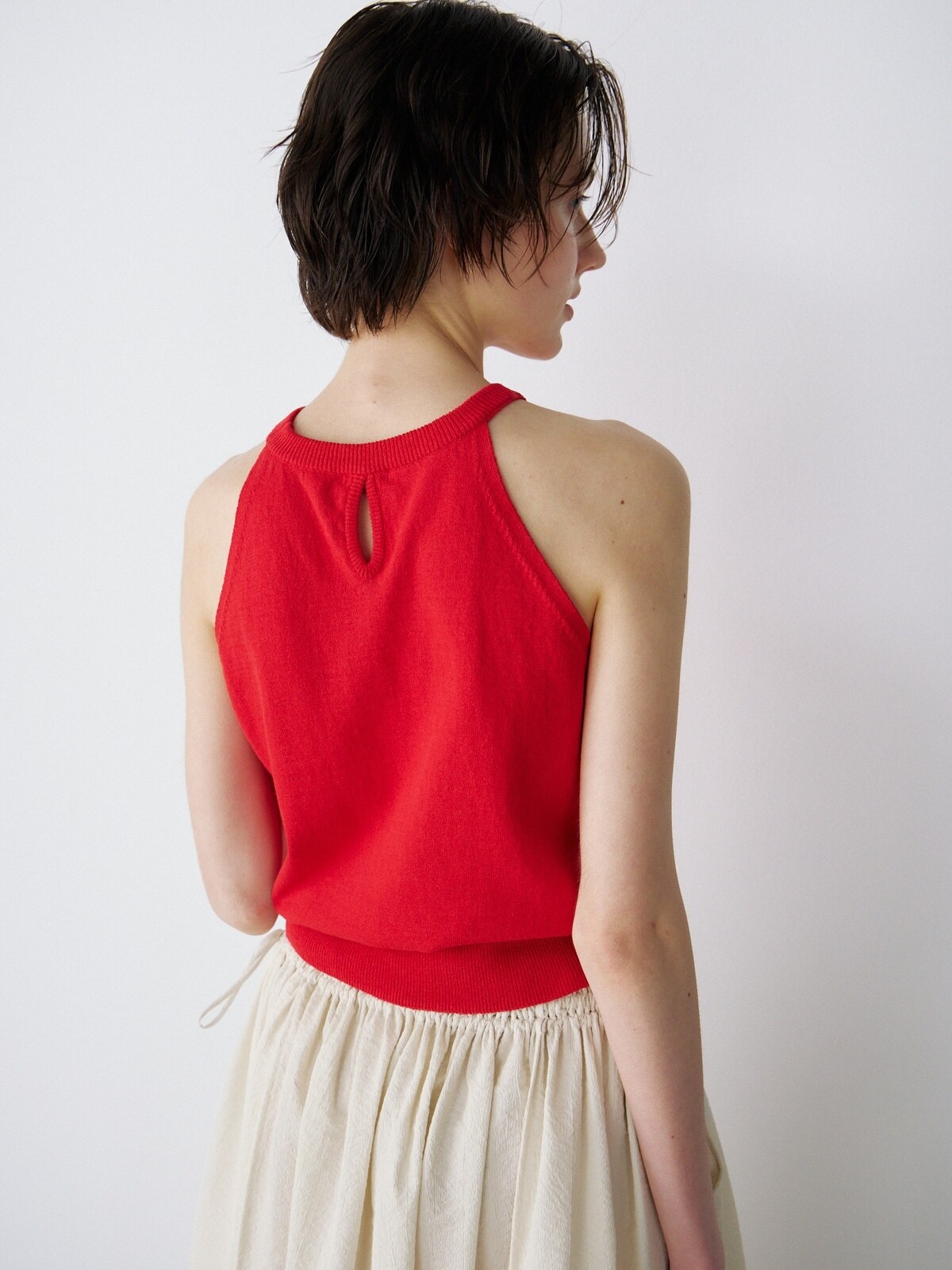OPEN-BACK HALTER KNIT TOP - 3 COLORS RED