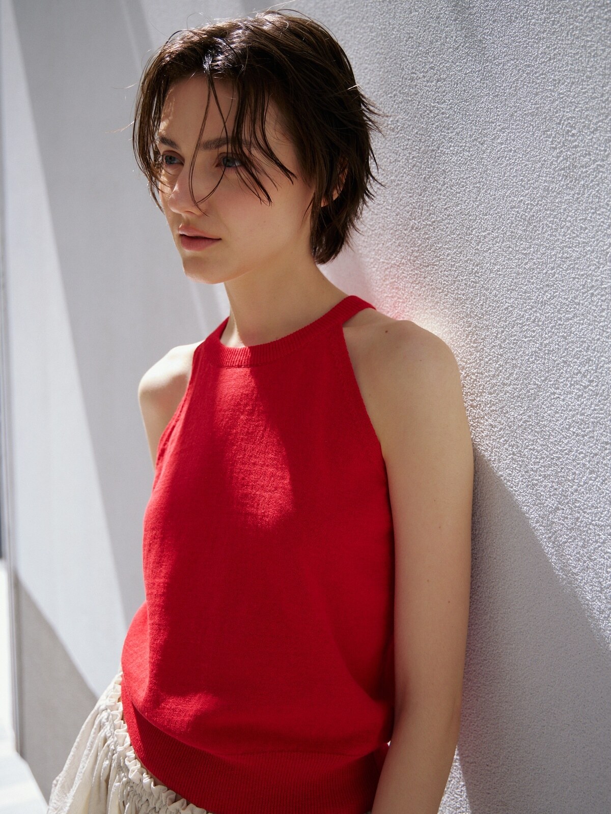 OPEN-BACK HALTER KNIT TOP - 3 COLORS RED