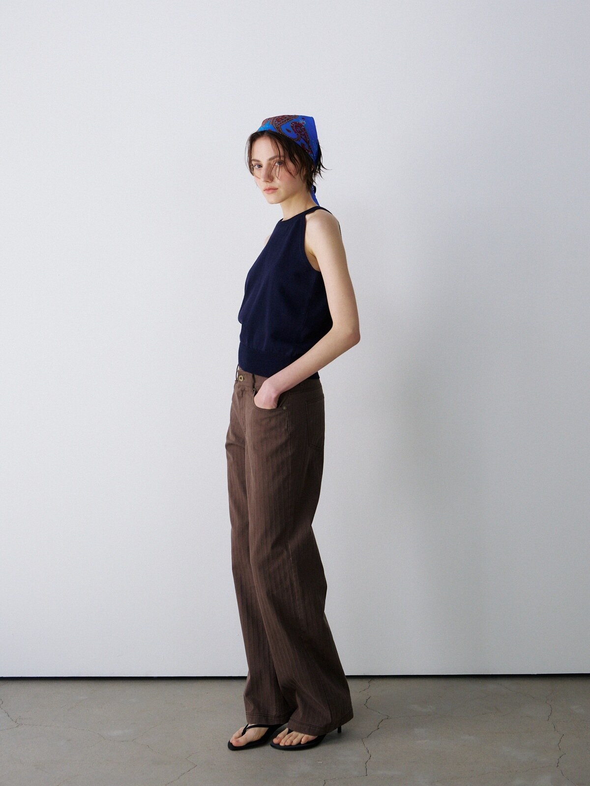 OPEN-BACK HALTER KNIT TOP - 3 COLORS NAVY
