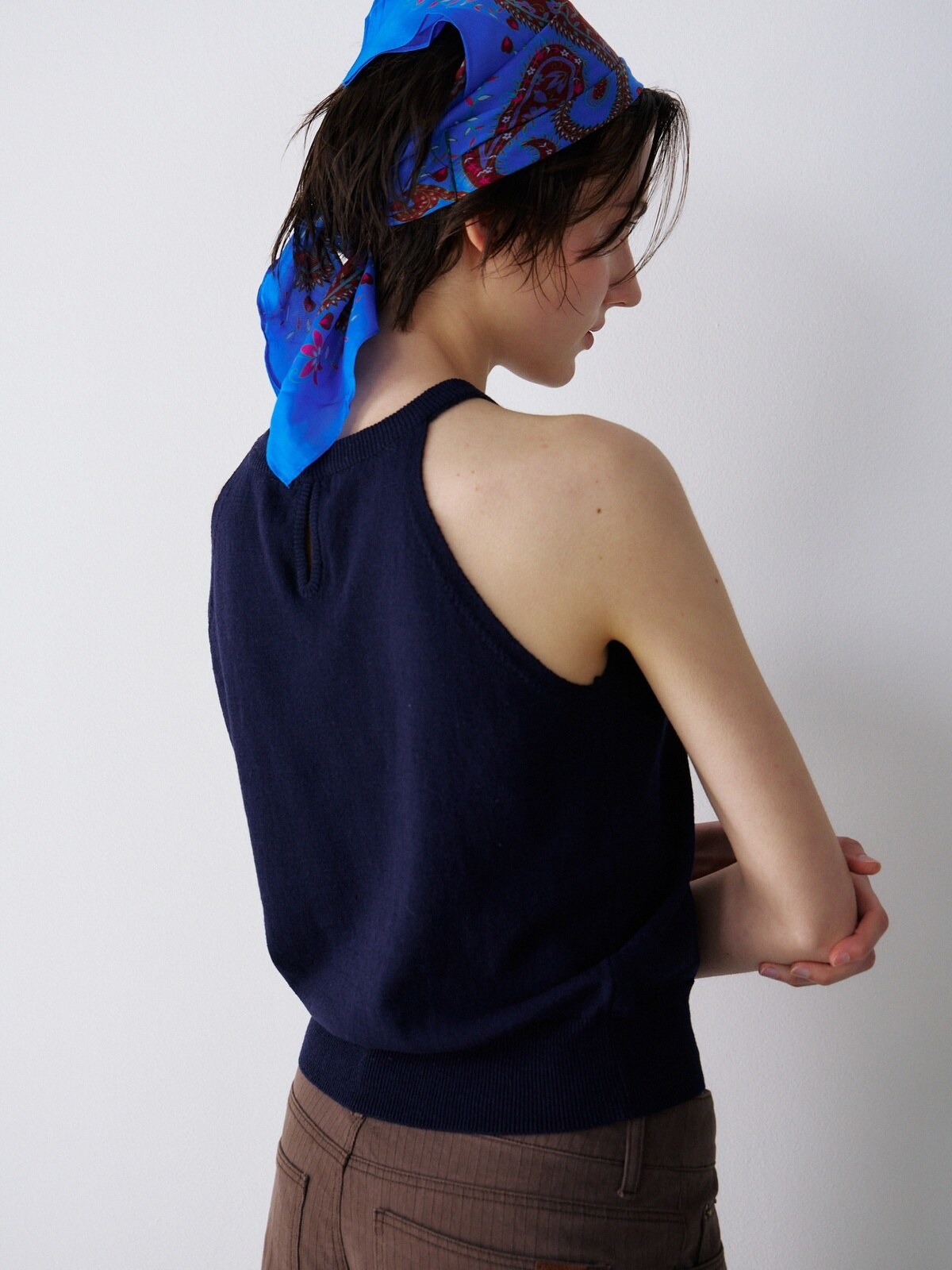 OPEN-BACK HALTER KNIT TOP - 3 COLORS NAVY